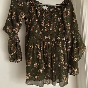 Off the shoulder, flare sleeve top